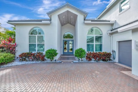 Casa en venta en Port St. Lucie, Florida, 5 dormitorios, 448.25 m2 № 2081640 - foto 3