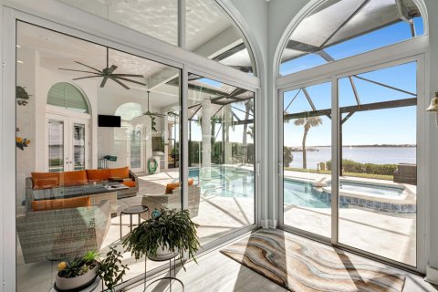 Casa en venta en Port St. Lucie, Florida, 5 dormitorios, 448.25 m2 № 2081640 - foto 19