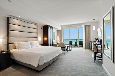 Condominio en venta en Miami Beach, Florida, 4 dormitorios, 299.24 m2 № 2039660 - foto 8