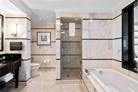 Condominio en venta en Miami Beach, Florida, 4 dormitorios, 299.24 m2 № 2039660 - foto 6
