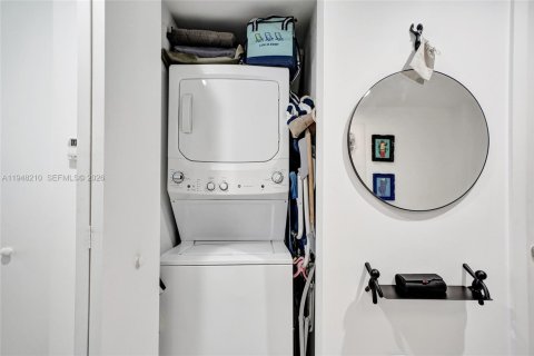 Снять в аренду кондоминиум в Майами, Флорида 1 спальня, 60.29м2, № 2005057 - фото 18