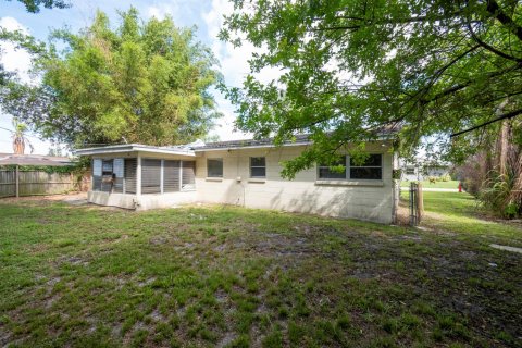 House in Port St. Lucie, Florida 2 bedrooms, 80.27 sq.m. № 2083468 - photo 30