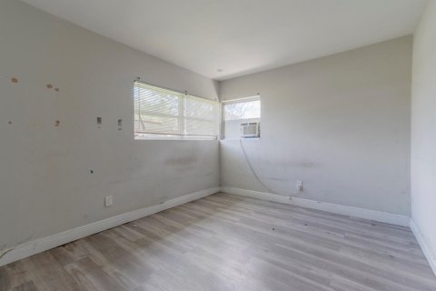 House in Port St. Lucie, Florida 2 bedrooms, 80.27 sq.m. № 2083468 - photo 22