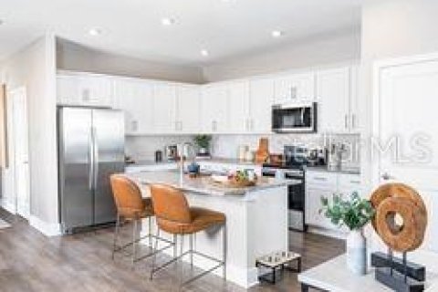 Adosado en alquiler en Kissimmee, Florida, 3 dormitorios, 151.24 m2 № 1336214 - foto 5