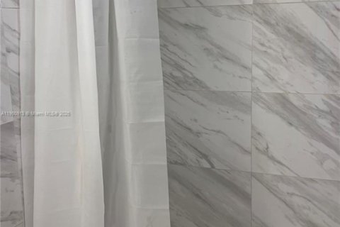 Снять в аренду кондоминиум в Санни-Айлс-Бич, Флорида 1 спальня, 64.75м2, № 1952146 - фото 5