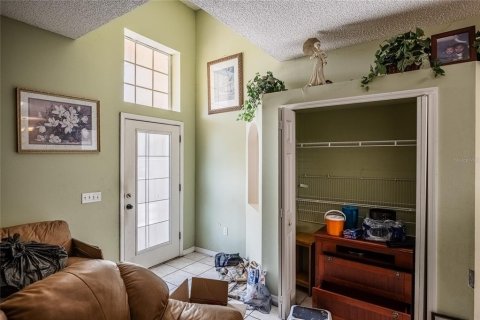 Villa ou maison à vendre à Kissimmee, Floride: 4 chambres, 175.86 m2 № 2137198 - photo 16