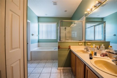 Villa ou maison à vendre à Kissimmee, Floride: 4 chambres, 175.86 m2 № 2137198 - photo 22