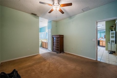 Villa ou maison à vendre à Kissimmee, Floride: 4 chambres, 175.86 m2 № 2137198 - photo 20