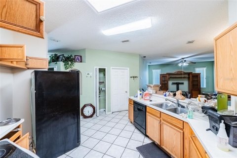 Villa ou maison à vendre à Kissimmee, Floride: 4 chambres, 175.86 m2 № 2137198 - photo 10