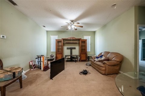 Villa ou maison à vendre à Kissimmee, Floride: 4 chambres, 175.86 m2 № 2137198 - photo 14