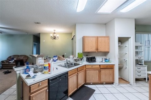 Villa ou maison à vendre à Kissimmee, Floride: 4 chambres, 175.86 m2 № 2137198 - photo 9