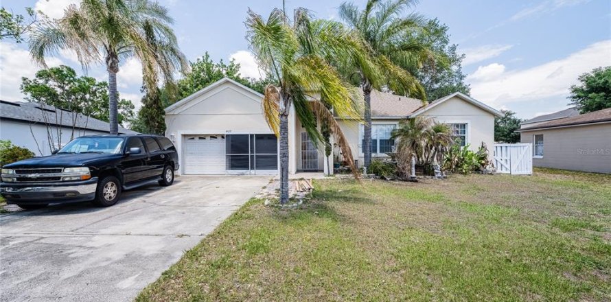 Villa ou maison à Kissimmee, Floride 4 chambres, 175.86 m2 № 2137198