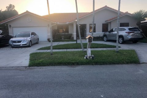 Casa en venta en Miami, Florida, 4 dormitorios, 191.47 m2 № 1503362 - foto 1