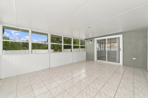 Villa ou maison à louer à Orlando, Floride: 3 chambres, 122.07 m2 № 2406572 - photo 9