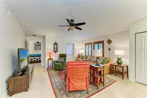 Villa ou maison à vendre à Sarasota, Floride: 3 chambres, 141.58 m2 № 1821460 - photo 16