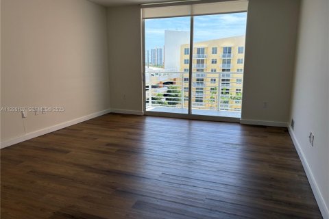 Condominio en venta en Aventura, Florida, 1 dormitorio, 77.57 m2 № 2076905 - foto 7