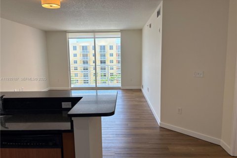 Condominio en venta en Aventura, Florida, 1 dormitorio, 77.57 m2 № 2076905 - foto 5