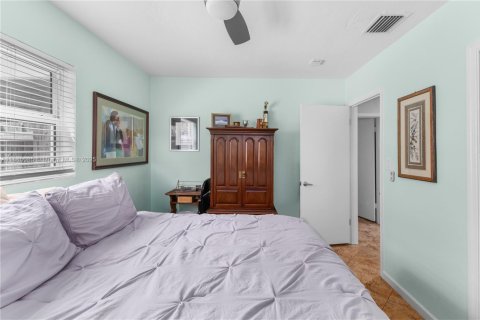 Immobilier commercial à vendre à Oakland Park, Floride: 187.2 m2 № 1938601 - photo 22