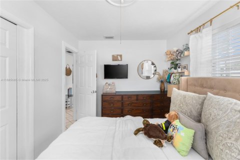 Immobilier commercial à vendre à Oakland Park, Floride: 187.2 m2 № 1938601 - photo 7