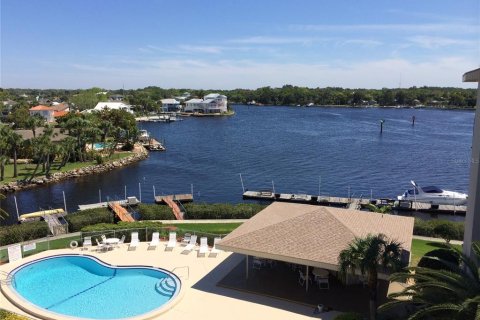 Condominio en alquiler en Port Richey, Florida, 2 dormitorios, 95.22 m2 № 1589672 - foto 10