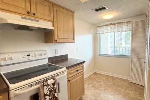 Condominio en alquiler en Port Richey, Florida, 2 dormitorios, 95.22 m2 № 1589672 - foto 24