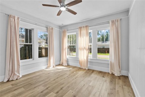 Villa ou maison à vendre à Tampa, Floride: 3 chambres, 100.33 m2 № 2418537 - photo 21