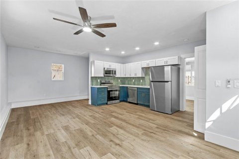 Villa ou maison à vendre à Tampa, Floride: 3 chambres, 100.33 m2 № 2418537 - photo 26
