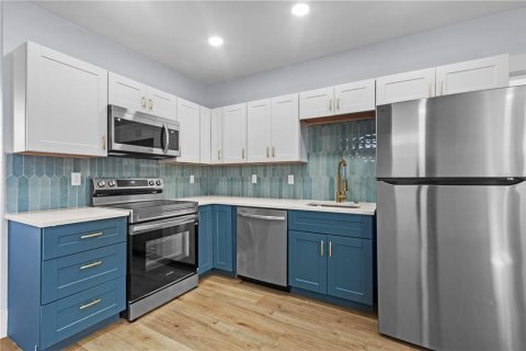 Villa ou maison à vendre à Tampa, Floride: 3 chambres, 100.33 m2 № 2418537 - photo 25