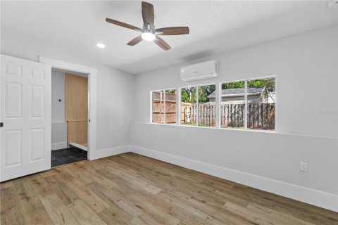 Villa ou maison à vendre à Tampa, Floride: 3 chambres, 100.33 m2 № 2418537 - photo 30