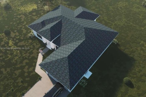 House in Cape Coral, Florida 3 bedrooms № 1969862 - photo 12