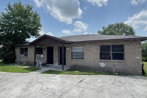 Commercial property in Lakeland, Florida 8 bedrooms, 315.87 sq.m. № 2197655