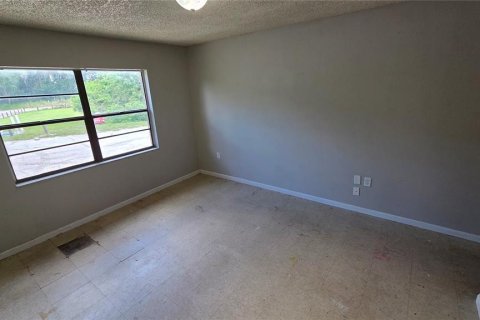 Immobilier commercial à vendre à Lakeland, Floride: 8 chambres, 315.87 m2 № 2197655 - photo 15