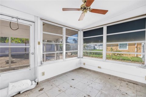 Casa en venta en Saint Pete Beach, Florida, 2 dormitorios, 97.45 m2 № 2386634 - foto 21