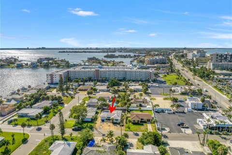 Casa en venta en Saint Pete Beach, Florida, 2 dormitorios, 97.45 m2 № 2386634 - foto 28