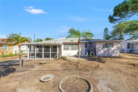 Casa en venta en Saint Pete Beach, Florida, 2 dormitorios, 97.45 m2 № 2386634 - foto 9