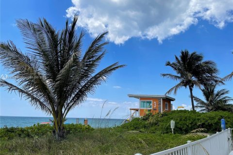 Copropriété à vendre à Hallandale Beach, Floride: 1 chambre, 81.57 m2 № 1783623 - photo 22