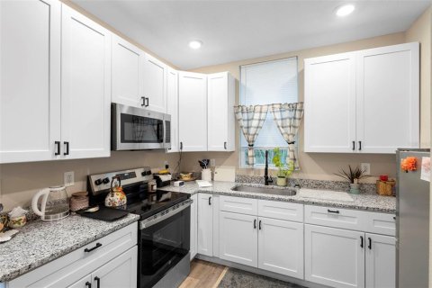 Villa ou maison à vendre à DeLand, Floride: 2 chambres, 87.98 m2 № 2122160 - photo 14