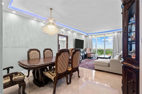 Condo à Surfside, Floride, 2 chambres  № 2012994