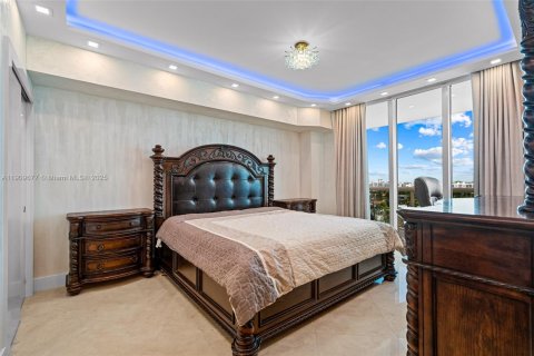 Copropriété à vendre à Surfside, Floride: 2 chambres, 117.06 m2 № 2012994 - photo 12