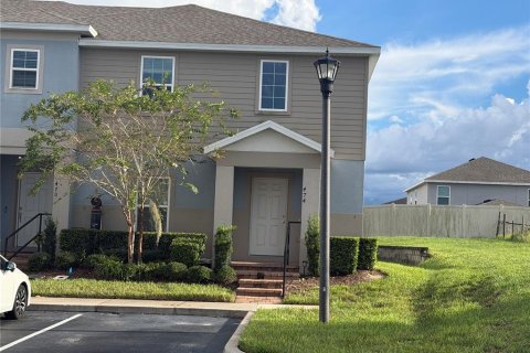 Townhouse in Davenport, Florida 4 bedrooms, 187.11 sq.m. № 2362393