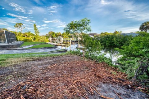 Terreno en venta en Port Charlotte, Florida № 1902293 - foto 14