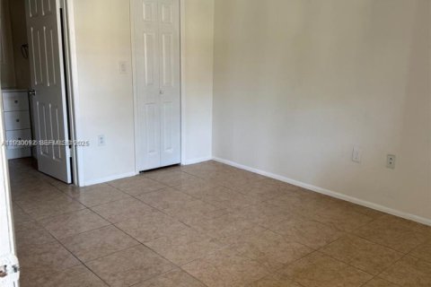 Condominio en alquiler en Miami, Florida, 2 dormitorios, 90.95 m2 № 1988914 - foto 8