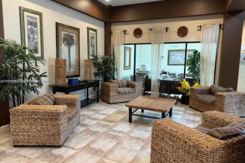 Condominio en alquiler en Miami, Florida, 2 dormitorios, 90.95 m2 № 1988914 - foto 15