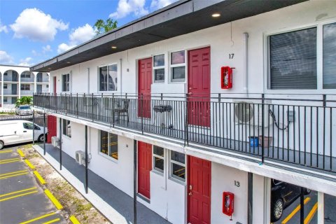 Propiedad comercial en venta en North Miami, Florida № 1828174 - foto 14