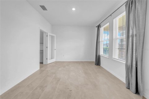 Casa en venta en Odessa, Florida, 4 dormitorios, 307.79 m2 № 1898990 - foto 9