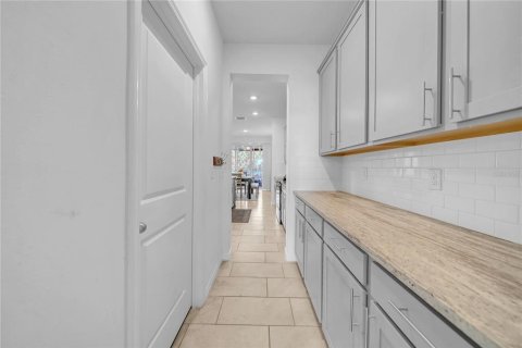 Casa en venta en Odessa, Florida, 4 dormitorios, 307.79 m2 № 1898990 - foto 10