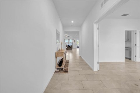 Casa en venta en Odessa, Florida, 4 dormitorios, 307.79 m2 № 1898990 - foto 7