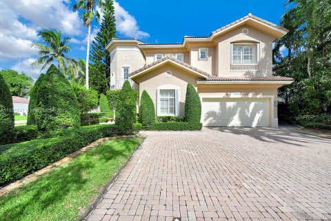 Villa ou maison à louer à Doral, Floride: 5 chambres, 329.62 m2 № 1822056 - photo 1