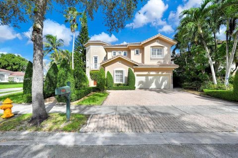 Villa ou maison à louer à Doral, Floride: 5 chambres, 329.62 m2 № 1822056 - photo 3