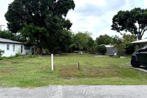 Land in Sarasota, Florida № 2206972